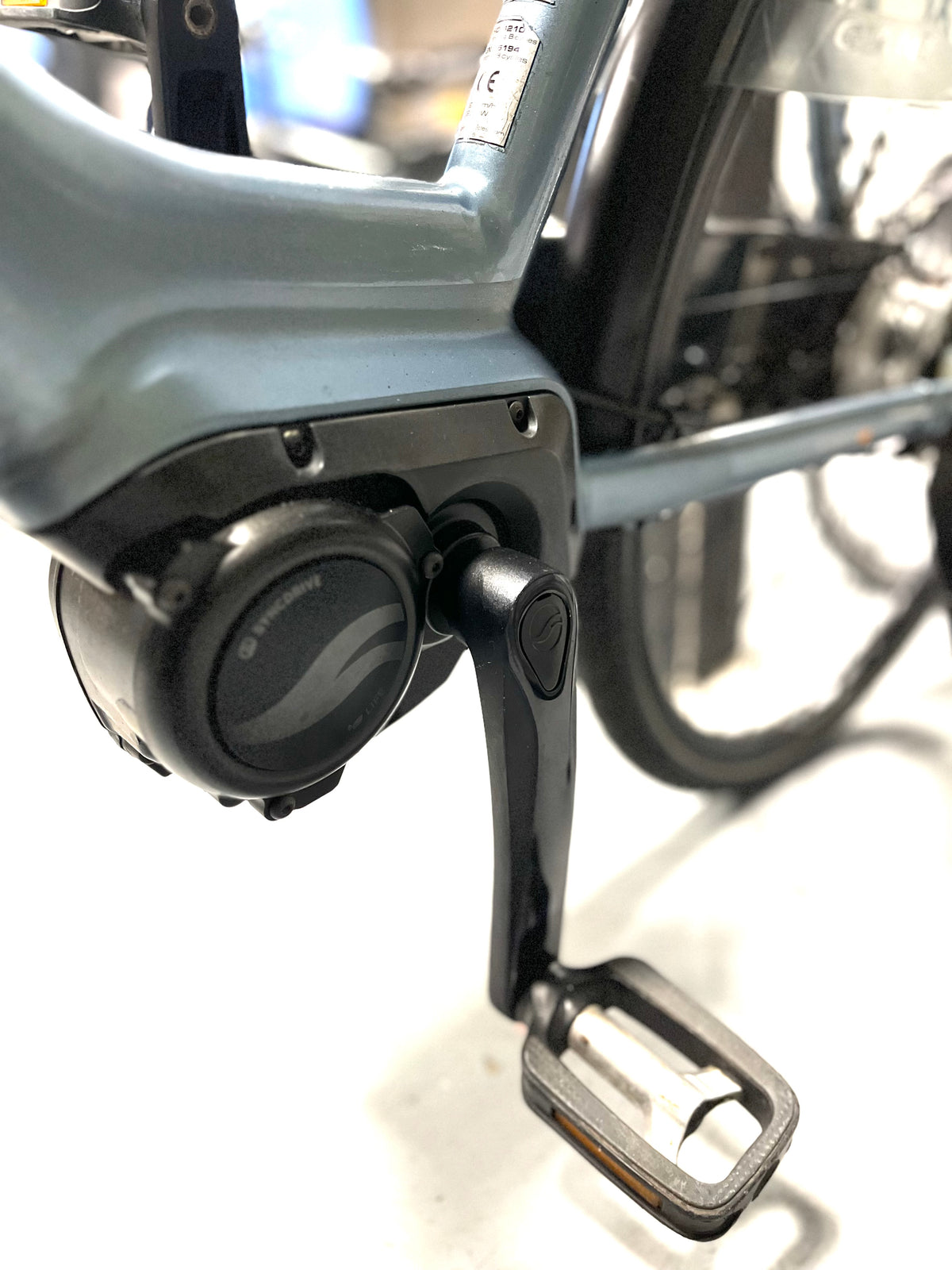 Giant elegance+ hybrid middenmotor 400wh 2018 ✅